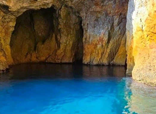 The sea cave along the Liapades coastline